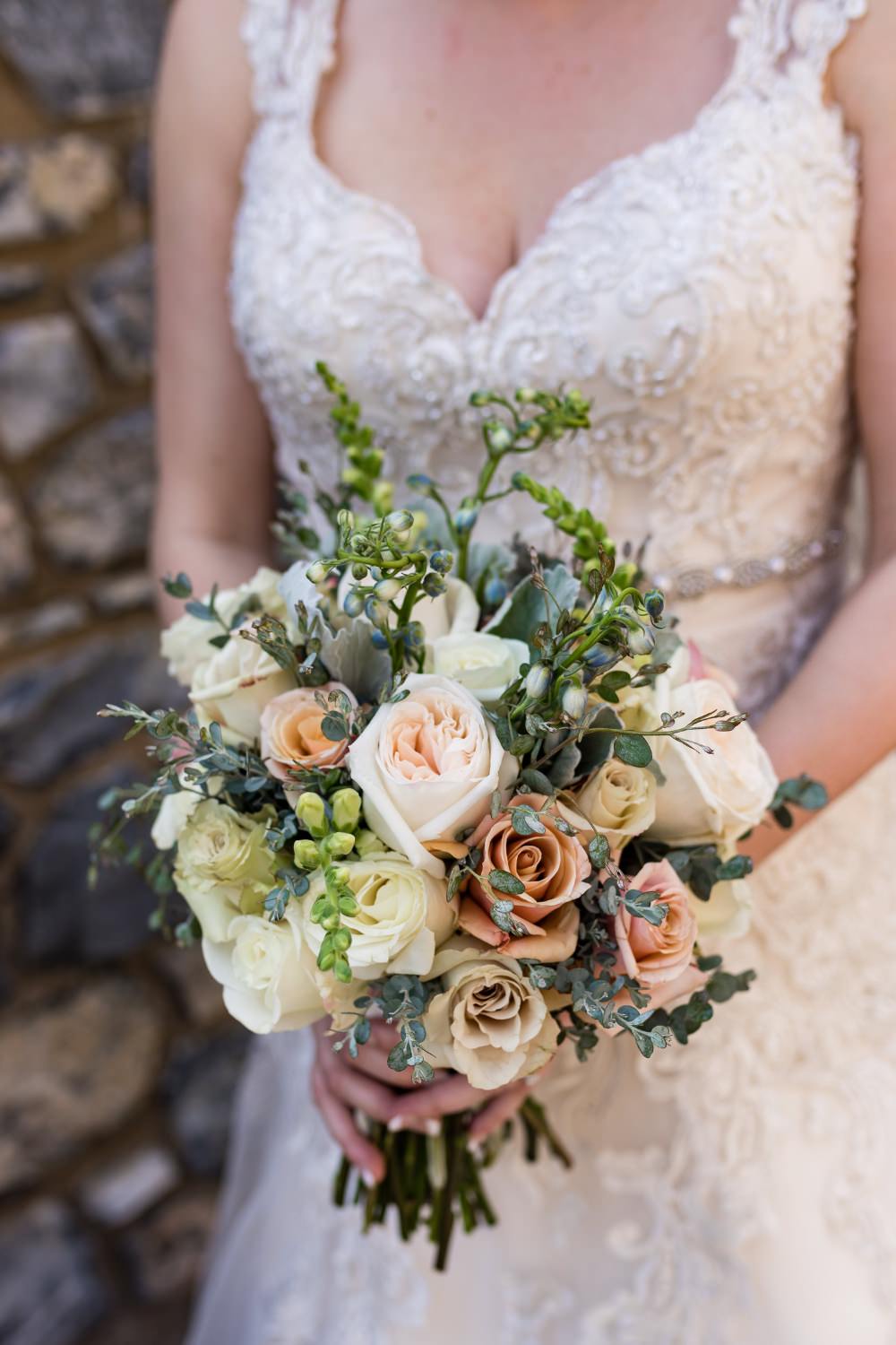 A close up of a stunning bridal bouquet